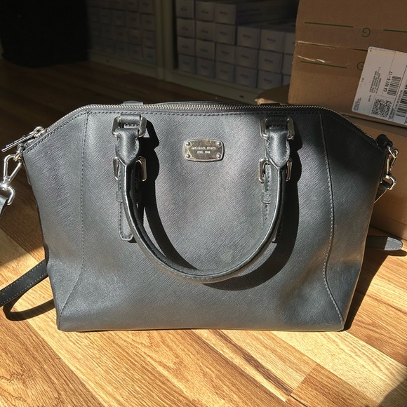 Michael Kors Handbags - Michael Kors - Ciara black satchel